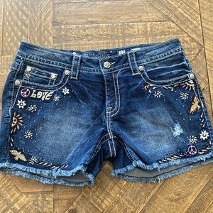 Miss Me Denim Shorts Size 32